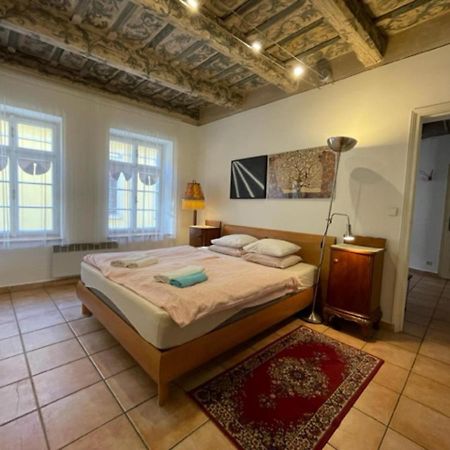 Historical Apartment With Balcony Prague Ngoại thất bức ảnh