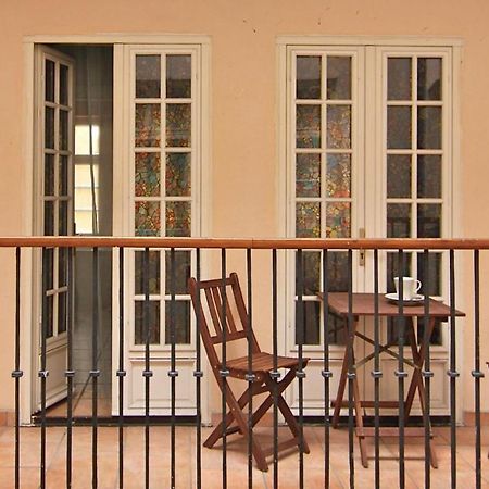Historical Apartment With Balcony Prague Ngoại thất bức ảnh