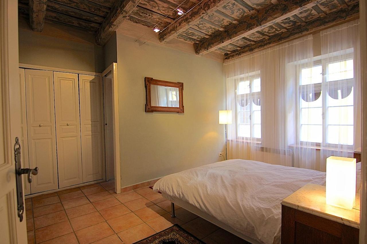 Historical Apartment With Balcony Prague Ngoại thất bức ảnh